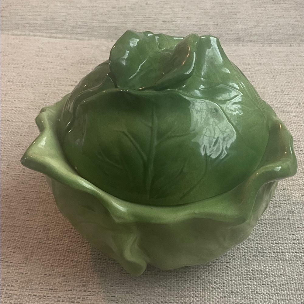 Cabbage Ceramic Bowl with lid